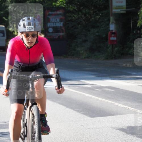 08.09.2024 - Stadtparktriathlon Zöllner http://msf.ph/oto/6992458 08.09.2024 10:30:17 Radfahren 320, 1936 meine-sportfotos.de
