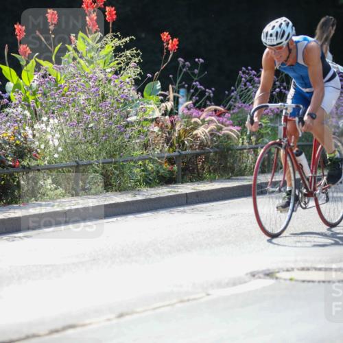 08.09.2024 - Stadtparktriathlon Zöllner http://msf.ph/oto/6992564 08.09.2024 11:47:03 Radfahren 571, 588, 590, 598, 649, 657, 665, 685, 731 meine-sportfotos.de