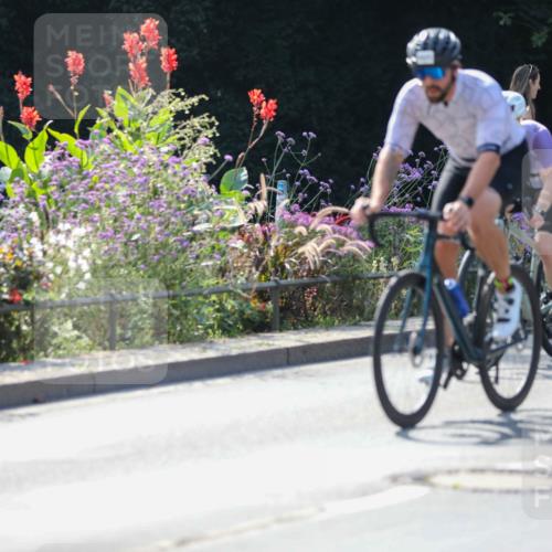 08.09.2024 - Stadtparktriathlon Zöllner http://msf.ph/oto/6992578 08.09.2024 11:47:06 Radfahren 571, 588, 598, 657, 665, 685, 716, 731 meine-sportfotos.de