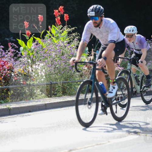 08.09.2024 - Stadtparktriathlon Zöllner http://msf.ph/oto/6992582 08.09.2024 11:47:06 Radfahren 571, 588, 598, 657, 665, 685, 716, 731 meine-sportfotos.de