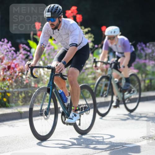 08.09.2024 - Stadtparktriathlon Zöllner http://msf.ph/oto/6992585 08.09.2024 11:47:06 Radfahren 571, 588, 598, 657, 665, 685, 716, 731 meine-sportfotos.de