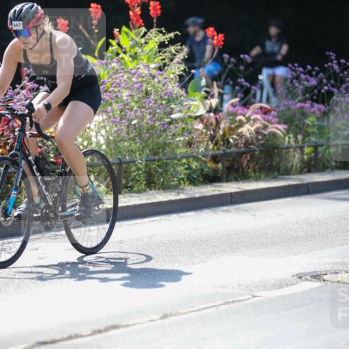 08.09.2024 - Stadtparktriathlon Zöllner http://msf.ph/oto/6992586 08.09.2024 11:47:08 Radfahren 571, 588, 598, 655, 657, 685, 716 meine-sportfotos.de
