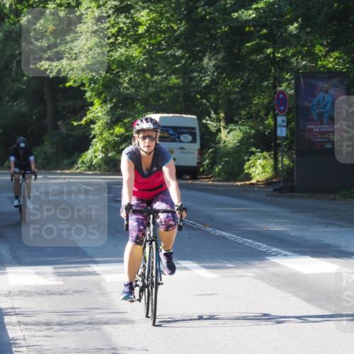 08.09.2024 - Stadtparktriathlon Zöllner http://msf.ph/oto/6992640 08.09.2024 10:33:48 Radfahren 302, 360 meine-sportfotos.de