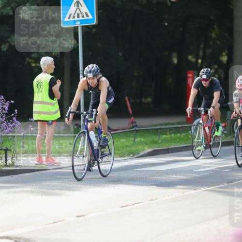 08.09.2024 - Stadtparktriathlon Zöllner http://msf.ph/oto/6992659 08.09.2024 11:47:52 Radfahren 592, 621, 691, 692 meine-sportfotos.de