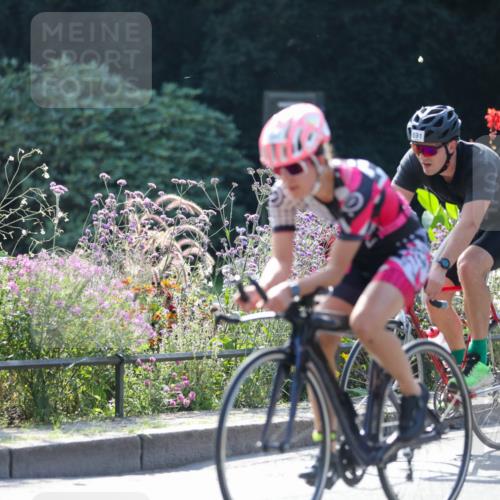 08.09.2024 - Stadtparktriathlon Zöllner http://msf.ph/oto/6992684 08.09.2024 11:47:53 Radfahren 592, 621, 691, 692 meine-sportfotos.de