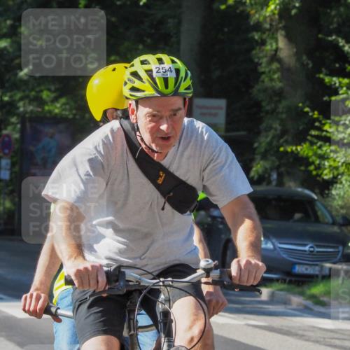 08.09.2024 - Stadtparktriathlon Zöllner http://msf.ph/oto/6992690 08.09.2024 10:34:16 Radfahren 254 meine-sportfotos.de