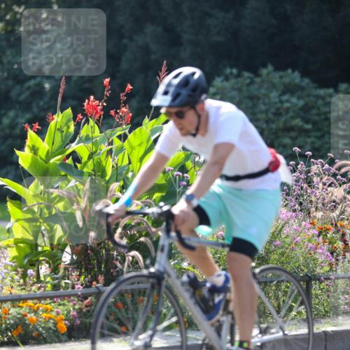 08.09.2024 - Stadtparktriathlon Zöllner http://msf.ph/oto/6992726 08.09.2024 11:48:18 Radfahren 648, 688, 693, 738 meine-sportfotos.de