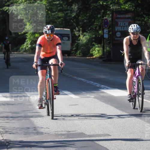 08.09.2024 - Stadtparktriathlon Zöllner http://msf.ph/oto/6992743 08.09.2024 10:34:57 Radfahren 284, 311, 321, 322, 347 meine-sportfotos.de