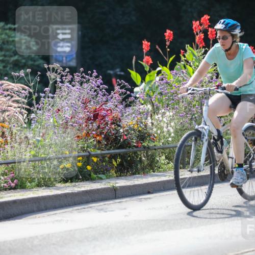 08.09.2024 - Stadtparktriathlon Zöllner http://msf.ph/oto/6992791 08.09.2024 11:48:59 Radfahren 584, 591, 709, 711, 740 meine-sportfotos.de