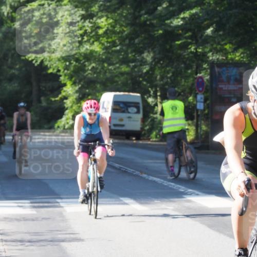08.09.2024 - Stadtparktriathlon Zöllner http://msf.ph/oto/6992815 08.09.2024 10:35:14 Radfahren 287, 313, 323, 332, 340, 386 meine-sportfotos.de
