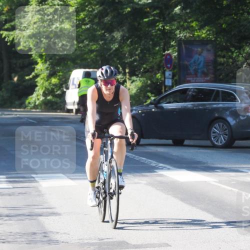 08.09.2024 - Stadtparktriathlon Zöllner http://msf.ph/oto/6992925 08.09.2024 10:35:38 Radfahren 283, 308, 312, 341, 357, 359, 391 meine-sportfotos.de