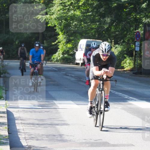 08.09.2024 - Stadtparktriathlon Zöllner http://msf.ph/oto/6993014 08.09.2024 10:36:13 Radfahren 43, 223, 299, 310, 349, 387, 433, 449 meine-sportfotos.de