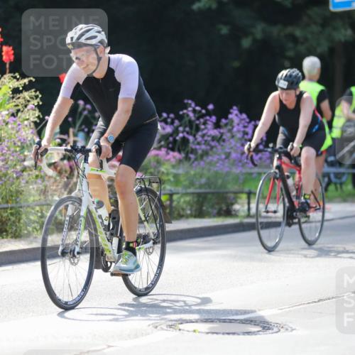 08.09.2024 - Stadtparktriathlon Zöllner http://msf.ph/oto/6993085 08.09.2024 11:51:43 Radfahren 583, 609, 614, 643, 680, 695, 705, 736, 744 meine-sportfotos.de