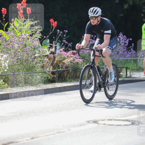 08.09.2024 - Stadtparktriathlon Zöllner http://msf.ph/oto/6993106 08.09.2024 11:51:47 Radfahren 609, 614, 680, 695, 705, 735, 744, 747 meine-sportfotos.de