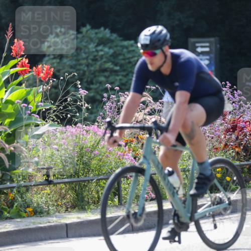 08.09.2024 - Stadtparktriathlon Zöllner http://msf.ph/oto/6993189 08.09.2024 11:52:17 Radfahren 644, 663, 679 meine-sportfotos.de