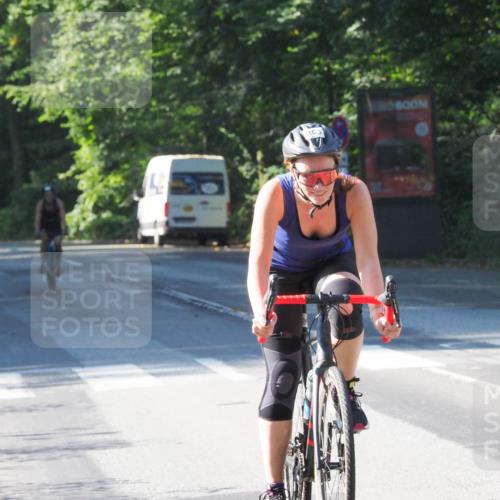 08.09.2024 - Stadtparktriathlon Zöllner http://msf.ph/oto/6993212 08.09.2024 10:36:54 Radfahren 264, 305, 363, 398, 407, 451 meine-sportfotos.de