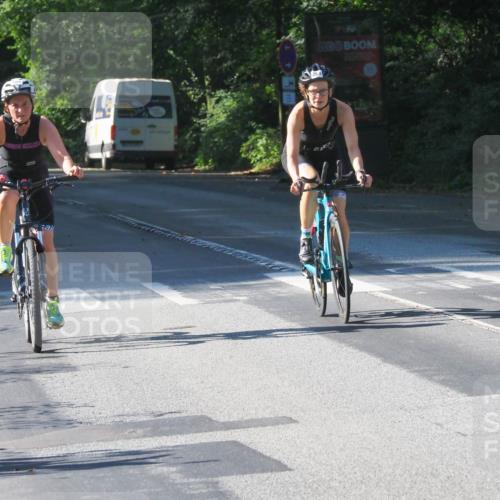 08.09.2024 - Stadtparktriathlon Zöllner http://msf.ph/oto/6993221 08.09.2024 10:36:58 Radfahren 264, 305, 363, 407, 1937 meine-sportfotos.de