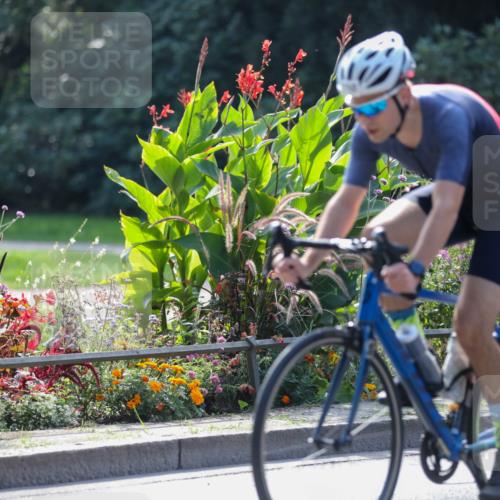 08.09.2024 - Stadtparktriathlon Zöllner http://msf.ph/oto/6993226 08.09.2024 11:52:43 Radfahren 577, 620, 660, 667, 710 meine-sportfotos.de