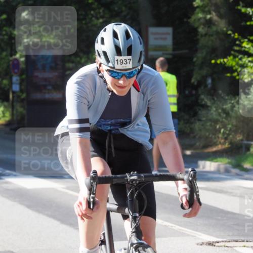 08.09.2024 - Stadtparktriathlon Zöllner http://msf.ph/oto/6993252 08.09.2024 10:37:05 Radfahren 235, 282, 407, 1937 meine-sportfotos.de