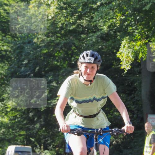 08.09.2024 - Stadtparktriathlon Zöllner http://msf.ph/oto/6993277 08.09.2024 10:37:28 Radfahren 293, 303, 307, 421, 453 meine-sportfotos.de