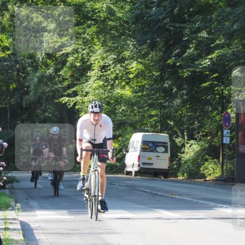 08.09.2024 - Stadtparktriathlon Zöllner http://msf.ph/oto/6993373 08.09.2024 10:38:20 Radfahren 382, 428, 1936 meine-sportfotos.de