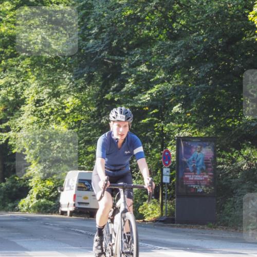 08.09.2024 - Stadtparktriathlon Zöllner http://msf.ph/oto/6993408 08.09.2024 10:38:25 Radfahren 382, 428, 1936 meine-sportfotos.de