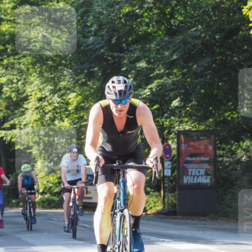 08.09.2024 - Stadtparktriathlon Zöllner http://msf.ph/oto/6993524 08.09.2024 10:39:11 Radfahren 233, 343, 371, 380, 426 meine-sportfotos.de