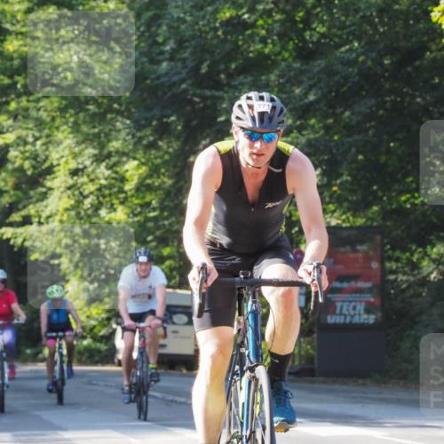 08.09.2024 - Stadtparktriathlon Zöllner http://msf.ph/oto/6993528 08.09.2024 10:39:11 Radfahren 233, 343, 371, 380, 426 meine-sportfotos.de
