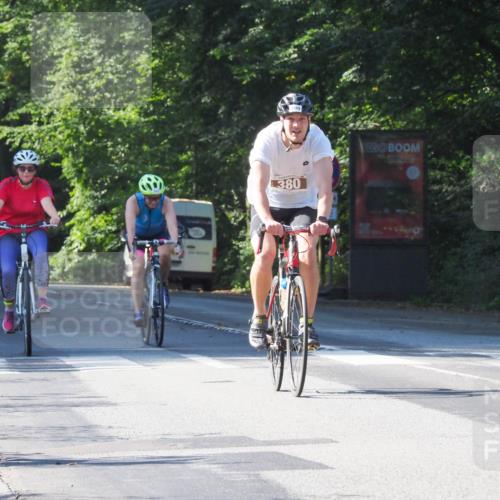 08.09.2024 - Stadtparktriathlon Zöllner http://msf.ph/oto/6993532 08.09.2024 10:39:12 Radfahren 233, 343, 371, 380 meine-sportfotos.de