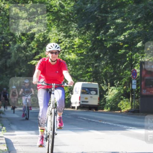 08.09.2024 - Stadtparktriathlon Zöllner http://msf.ph/oto/6993550 08.09.2024 10:39:14 Radfahren 233, 252, 266, 343, 371, 380 meine-sportfotos.de