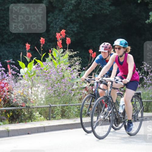 08.09.2024 - Stadtparktriathlon Zöllner http://msf.ph/oto/6993552 08.09.2024 11:55:34 Radfahren 617, 649, 659, 675, 678, 691, 725, 832 meine-sportfotos.de