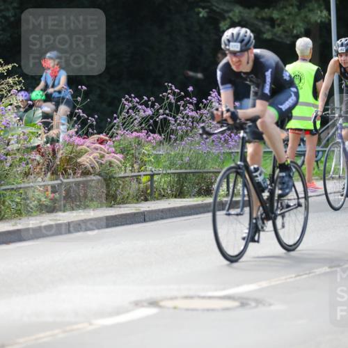 08.09.2024 - Stadtparktriathlon Zöllner http://msf.ph/oto/6993590 08.09.2024 11:55:51 Radfahren 672, 692, 711, 738, 740, 773, 784, 791, 800 meine-sportfotos.de