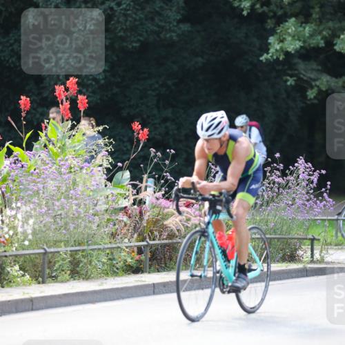 08.09.2024 - Stadtparktriathlon Zöllner http://msf.ph/oto/6993649 08.09.2024 11:55:59 Radfahren 693, 711, 740, 773, 784, 800 meine-sportfotos.de