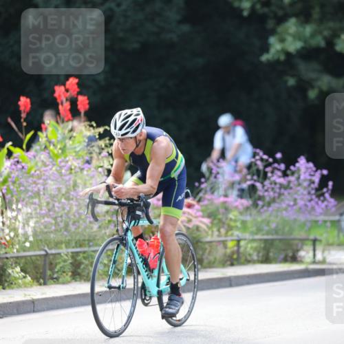 08.09.2024 - Stadtparktriathlon Zöllner http://msf.ph/oto/6993652 08.09.2024 11:55:59 Radfahren 693, 711, 740, 773, 784, 800 meine-sportfotos.de