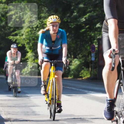 08.09.2024 - Stadtparktriathlon Zöllner http://msf.ph/oto/6993658 08.09.2024 10:39:30 Radfahren 275, 281, 288, 296, 298, 324, 338, 358, 367, 381, 405, 413, 424 meine-sportfotos.de