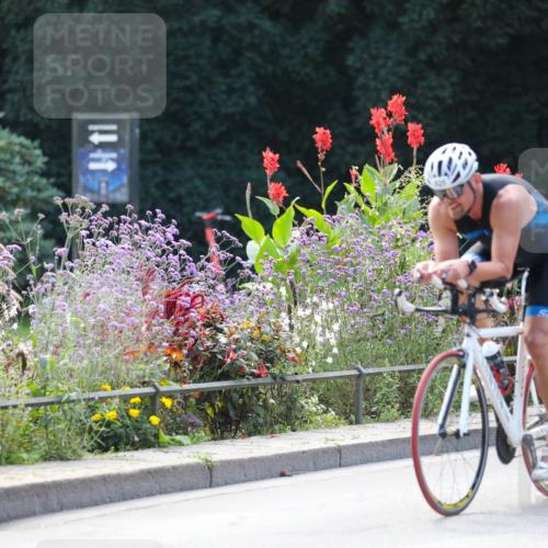 08.09.2024 - Stadtparktriathlon Zöllner http://msf.ph/oto/6993694 08.09.2024 11:56:37 Radfahren 605, 722, 793, 803, 826 meine-sportfotos.de
