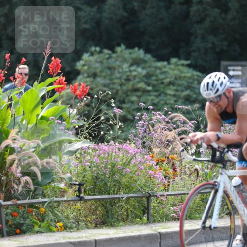 08.09.2024 - Stadtparktriathlon Zöllner http://msf.ph/oto/6993703 08.09.2024 11:56:38 Radfahren 605, 722, 793, 803, 826 meine-sportfotos.de
