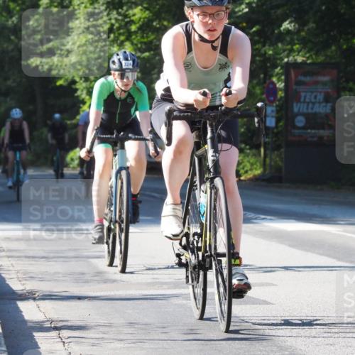 08.09.2024 - Stadtparktriathlon Zöllner http://msf.ph/oto/6993718 08.09.2024 10:39:33 Radfahren 275, 281, 296, 298, 324, 338, 358, 367, 372, 405, 413, 424 meine-sportfotos.de