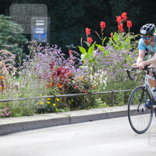 08.09.2024 - Stadtparktriathlon Zöllner http://msf.ph/oto/6993722 08.09.2024 11:56:47 Radfahren 621, 722, 774, 793, 803, 834, 838 meine-sportfotos.de