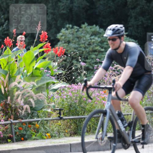 08.09.2024 - Stadtparktriathlon Zöllner http://msf.ph/oto/6993782 08.09.2024 11:57:17 Radfahren 627, 648, 700, 714, 734, 742, 841 meine-sportfotos.de
