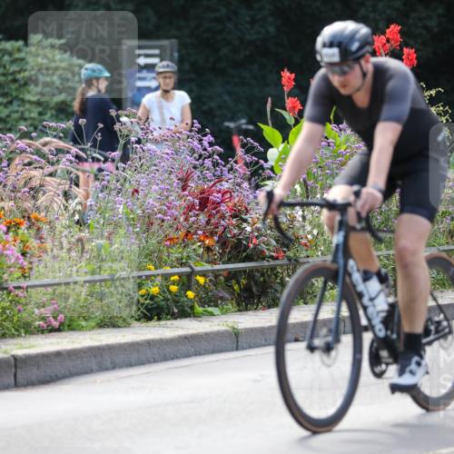 08.09.2024 - Stadtparktriathlon Zöllner http://msf.ph/oto/6993866 08.09.2024 11:57:56 Radfahren 580, 595, 613, 677, 696, 716, 726, 739, 749, 762, 780, 787, 828 meine-sportfotos.de