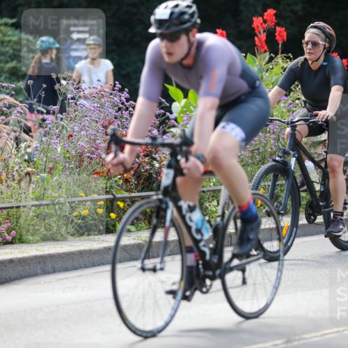 08.09.2024 - Stadtparktriathlon Zöllner http://msf.ph/oto/6993873 08.09.2024 11:57:58 Radfahren 580, 595, 613, 677, 696, 716, 739, 749, 762, 770, 780, 787, 828 meine-sportfotos.de