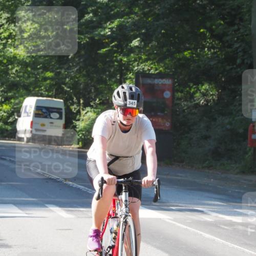 08.09.2024 - Stadtparktriathlon Zöllner http://msf.ph/oto/6993896 08.09.2024 10:39:55 Radfahren 271, 280, 292, 345, 376, 416, 417, 425 meine-sportfotos.de