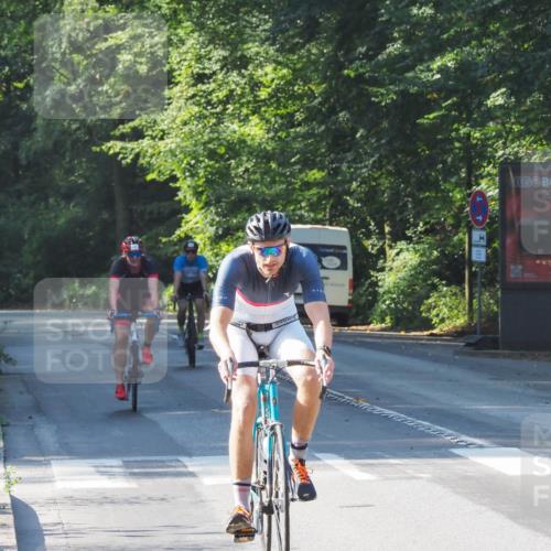 08.09.2024 - Stadtparktriathlon Zöllner http://msf.ph/oto/6993932 08.09.2024 10:40:11 Radfahren 395, 406, 429 meine-sportfotos.de