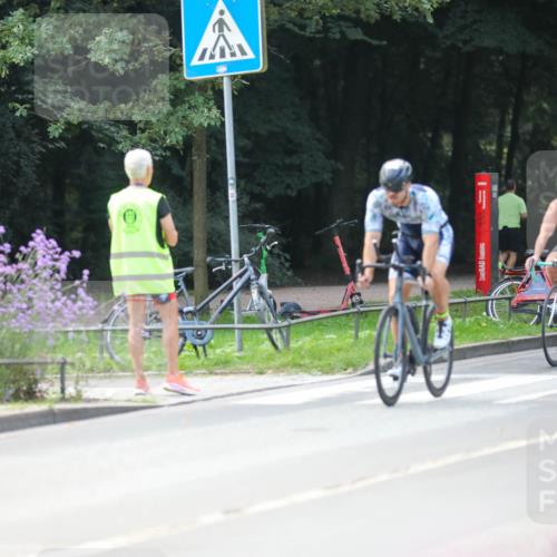 08.09.2024 - Stadtparktriathlon Zöllner http://msf.ph/oto/6993999 08.09.2024 11:58:28 Radfahren 573, 662, 704, 709, 750, 777, 816, 817, 837 meine-sportfotos.de