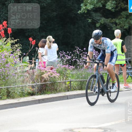 08.09.2024 - Stadtparktriathlon Zöllner http://msf.ph/oto/6994007 08.09.2024 11:58:29 Radfahren 573, 662, 704, 709, 747, 750, 777, 816, 817, 836, 837 meine-sportfotos.de