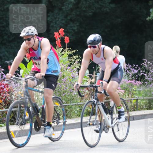 08.09.2024 - Stadtparktriathlon Zöllner http://msf.ph/oto/6994027 08.09.2024 11:58:31 Radfahren 573, 662, 686, 704, 709, 747, 750, 777, 816, 817, 836, 837 meine-sportfotos.de