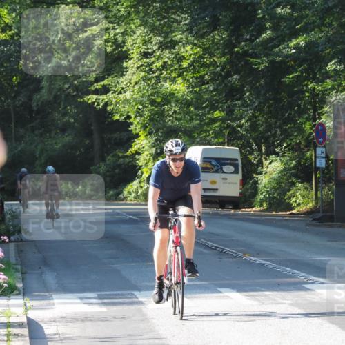 08.09.2024 - Stadtparktriathlon Zöllner http://msf.ph/oto/6994069 08.09.2024 10:41:03 Radfahren 265, 302, 361, 444 meine-sportfotos.de