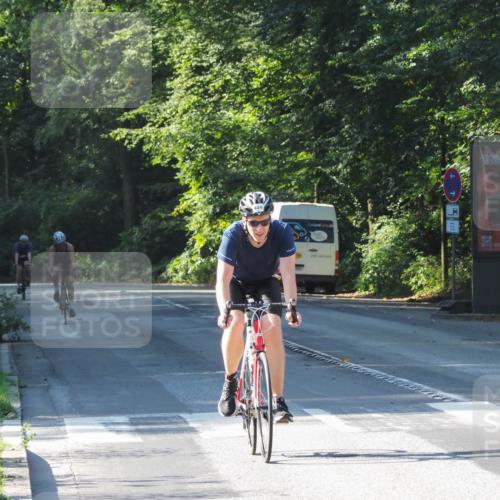 08.09.2024 - Stadtparktriathlon Zöllner http://msf.ph/oto/6994072 08.09.2024 10:41:04 Radfahren 302, 361, 444 meine-sportfotos.de