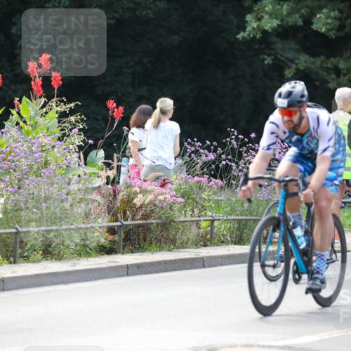 08.09.2024 - Stadtparktriathlon Zöllner http://msf.ph/oto/6994114 08.09.2024 11:58:46 Radfahren 564, 671, 680, 694, 695, 737, 756, 767, 768, 783, 811, 840, 843 meine-sportfotos.de